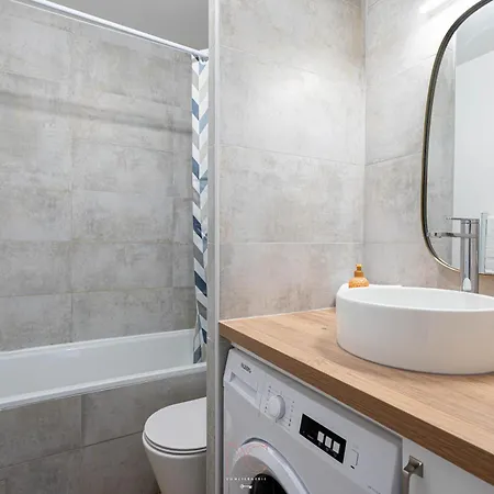 Disneyland-paris, 4 Pers, Parking Privée, Wifi *